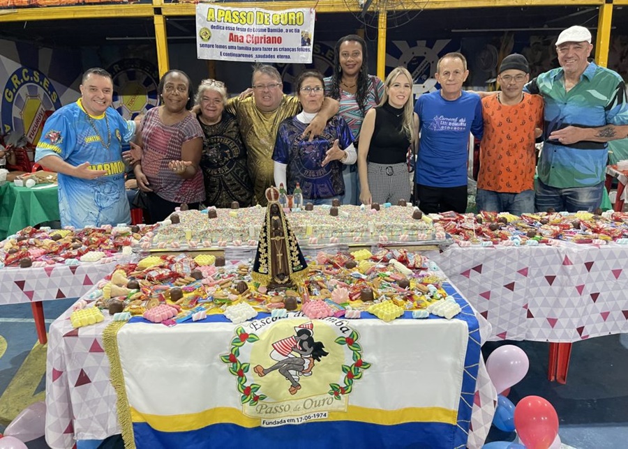 Escola de Samba Passo de Ouro realiza Festa do Dia das Crianças