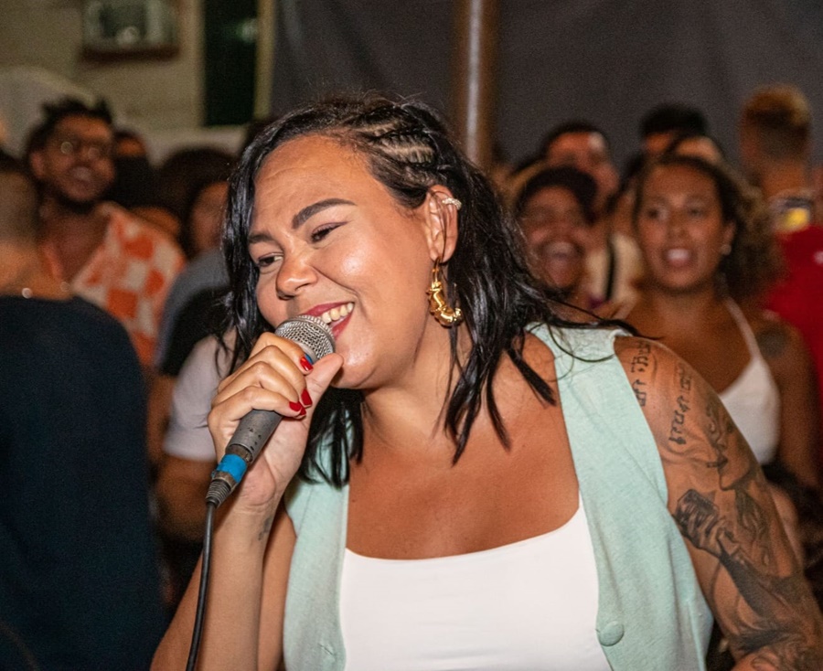 Aniversário da Cidade Maravilhosa Shows com Samba das Cabelereiras e a cantora Rapha Mendes no Casarão do Firmino.