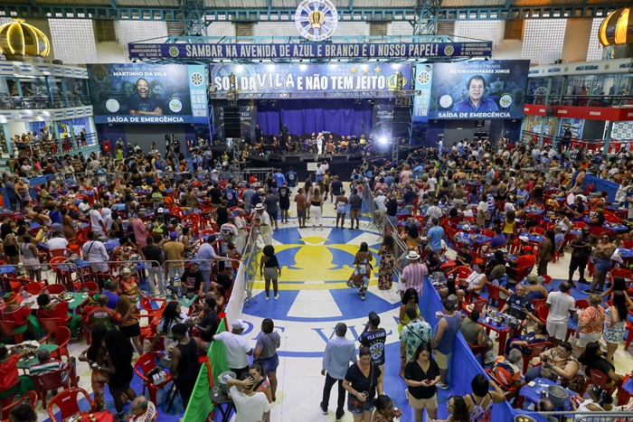 Unidos de Vila Isabel realiza semifinal de samba-enredo